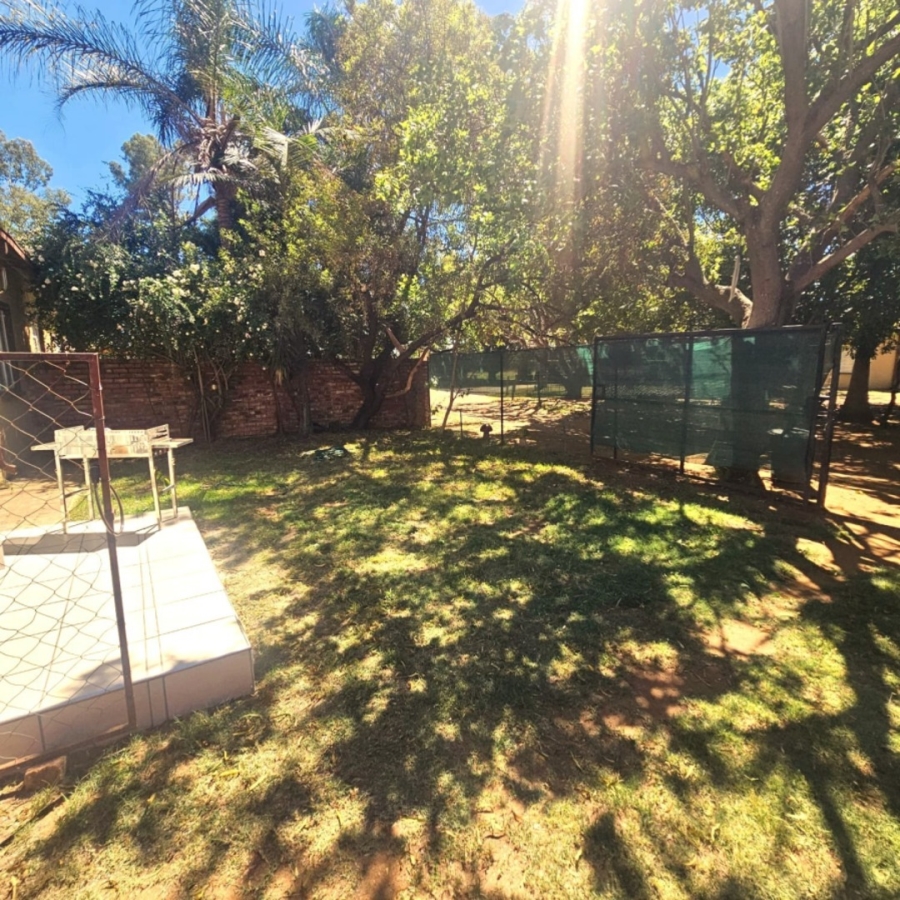 To Let 2 Bedroom Property for Rent in Modderfontein AH North West